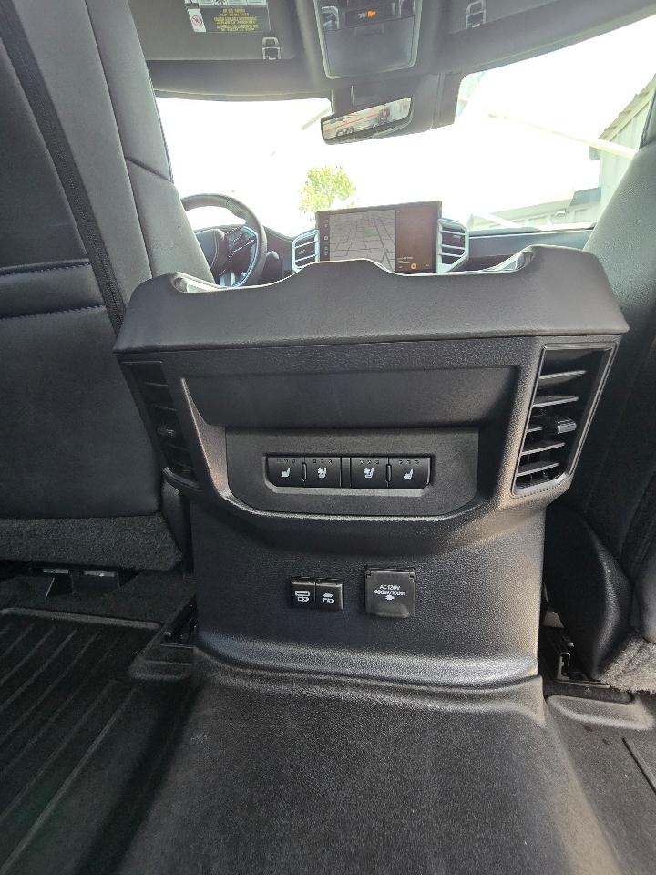 Toyota Tundra Platinum CrewMax 4WD Hybrid 2023