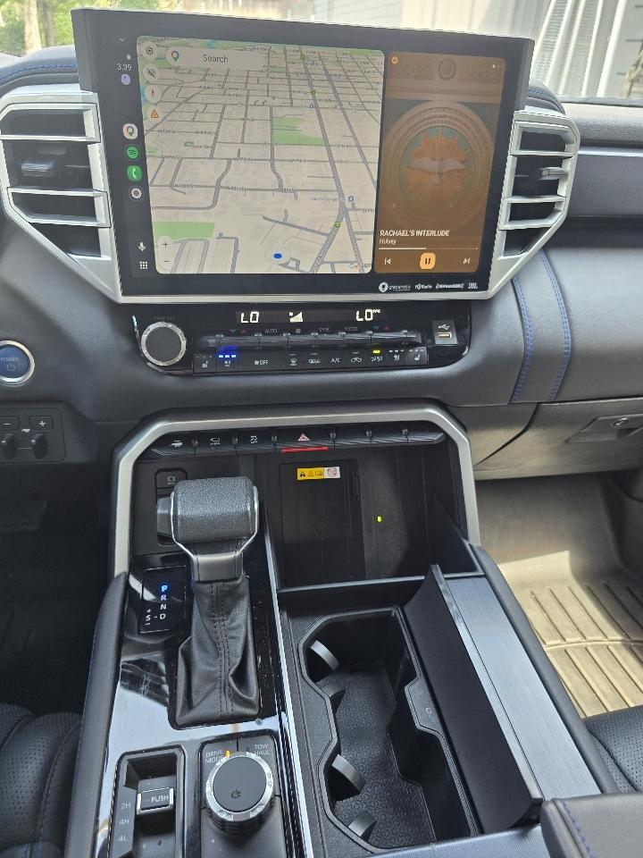 Toyota Tundra Platinum CrewMax 4WD Hybrid 2023