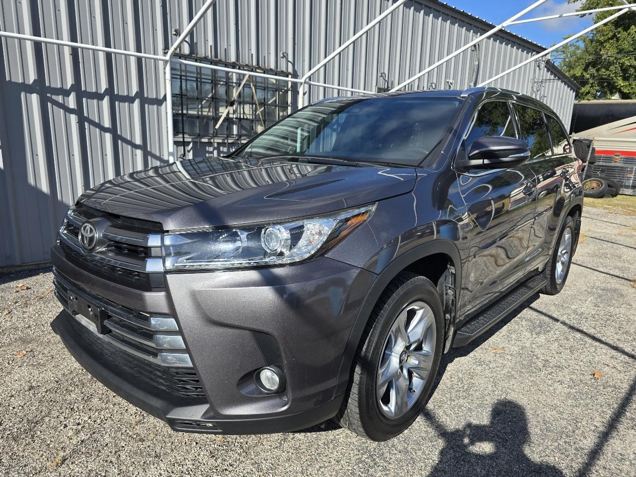 2017 Toyota Highlander LIMITED