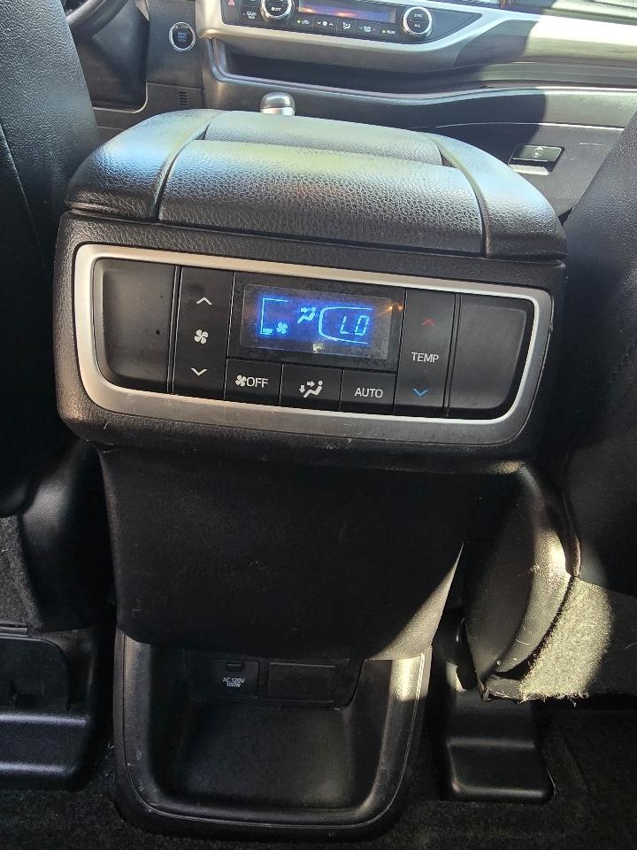Toyota Highlander  2017