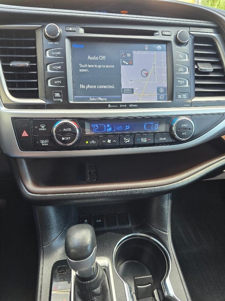 Toyota Highlander  2017