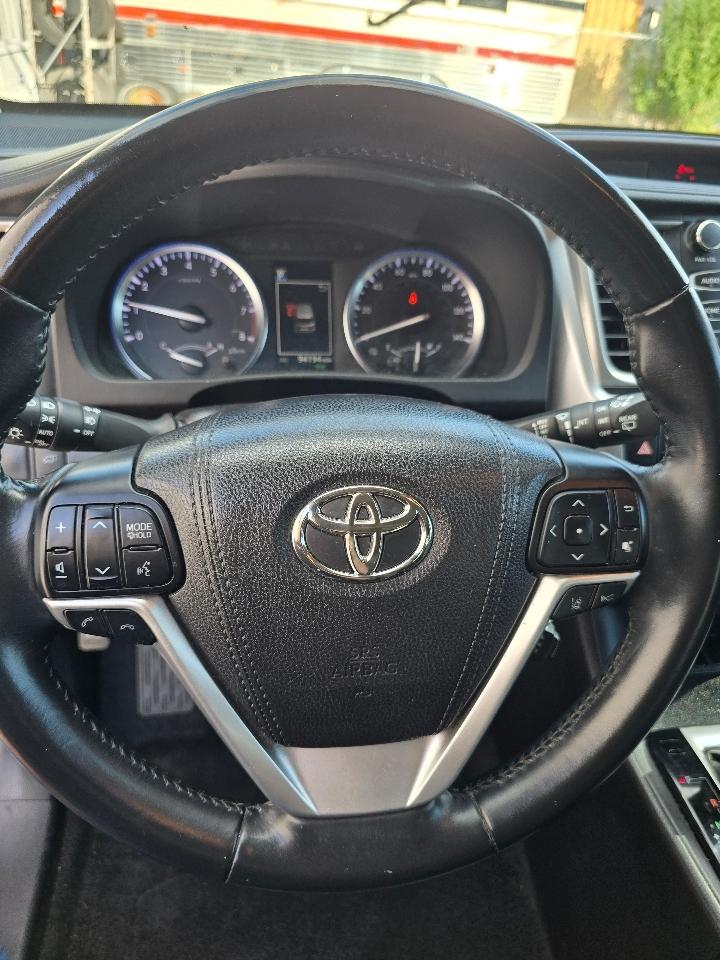 Toyota Highlander  2017