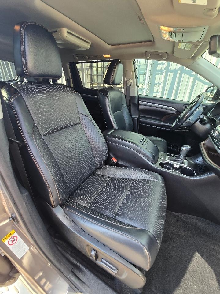 Toyota Highlander  2017