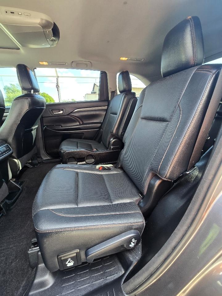 Toyota Highlander  2017
