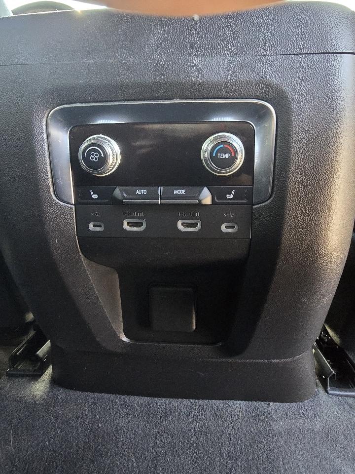 GMC Yukon XL  2021