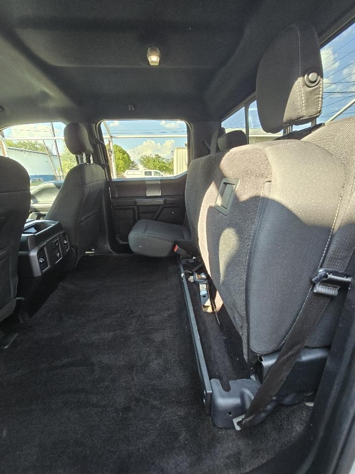 Ford F-150 4WD SuperCrew 145" XL 2016