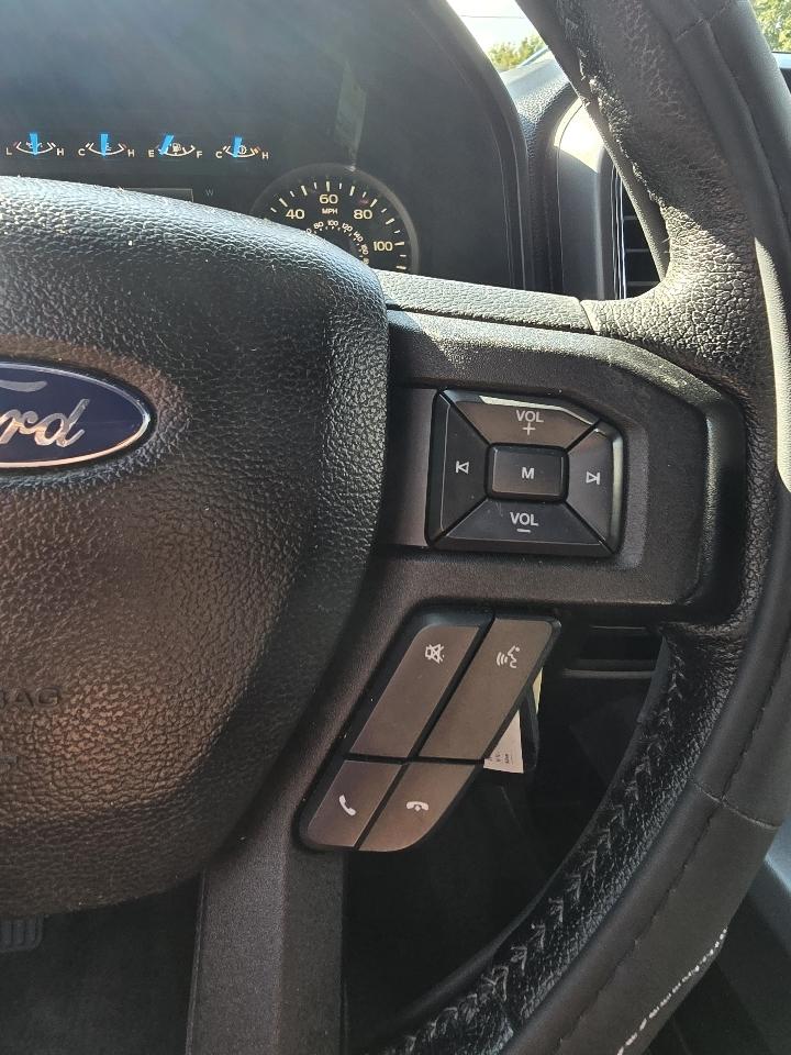 Ford F-150 4WD SuperCrew 145" XL 2016