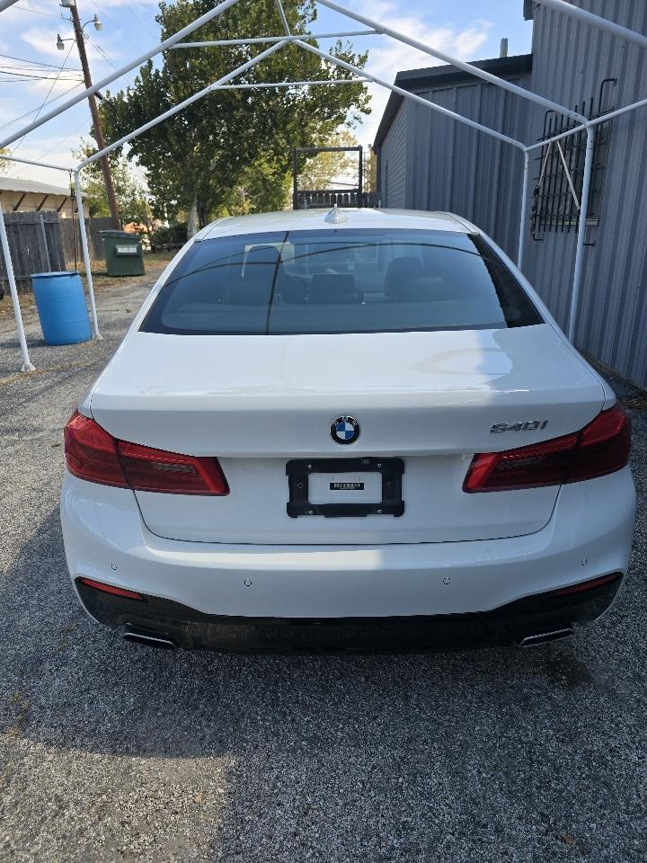 BMW 5 Series 540i Sedan 2017