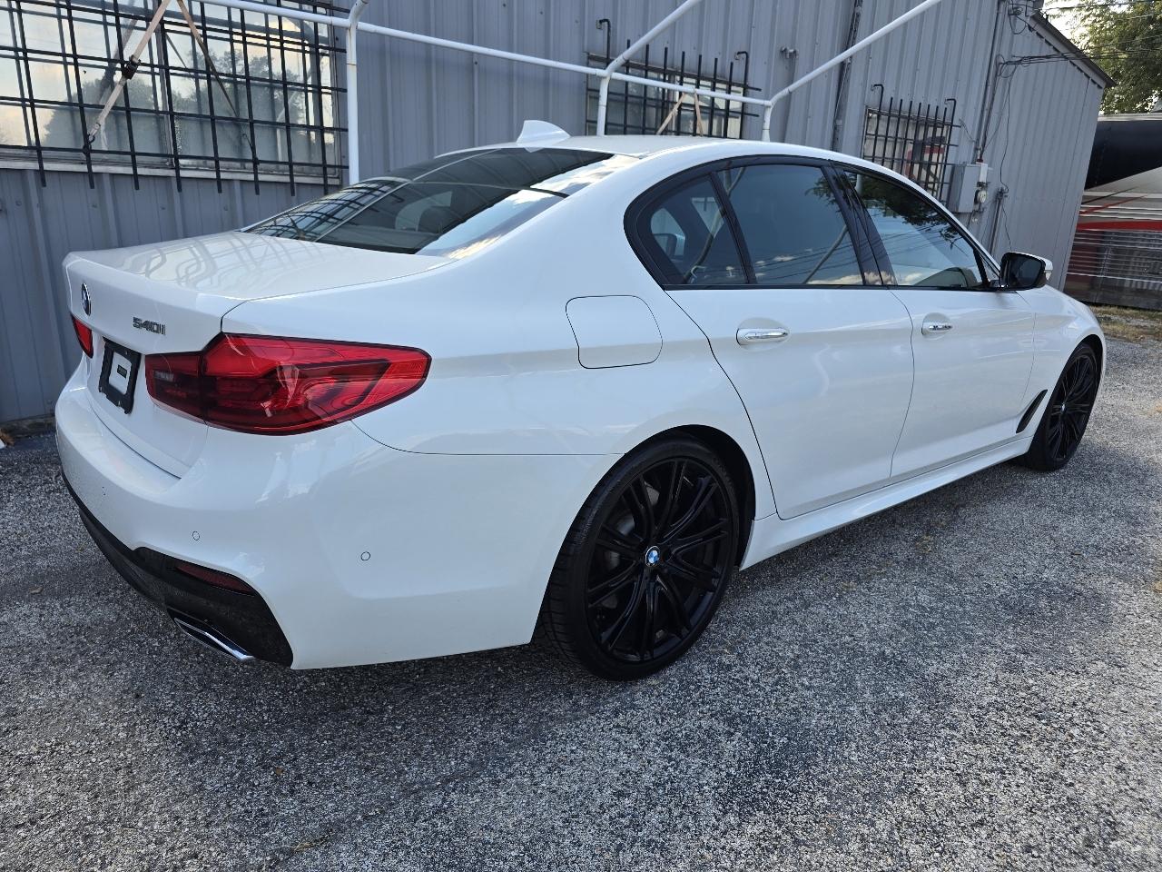 BMW 5 Series 540i Sedan 2017