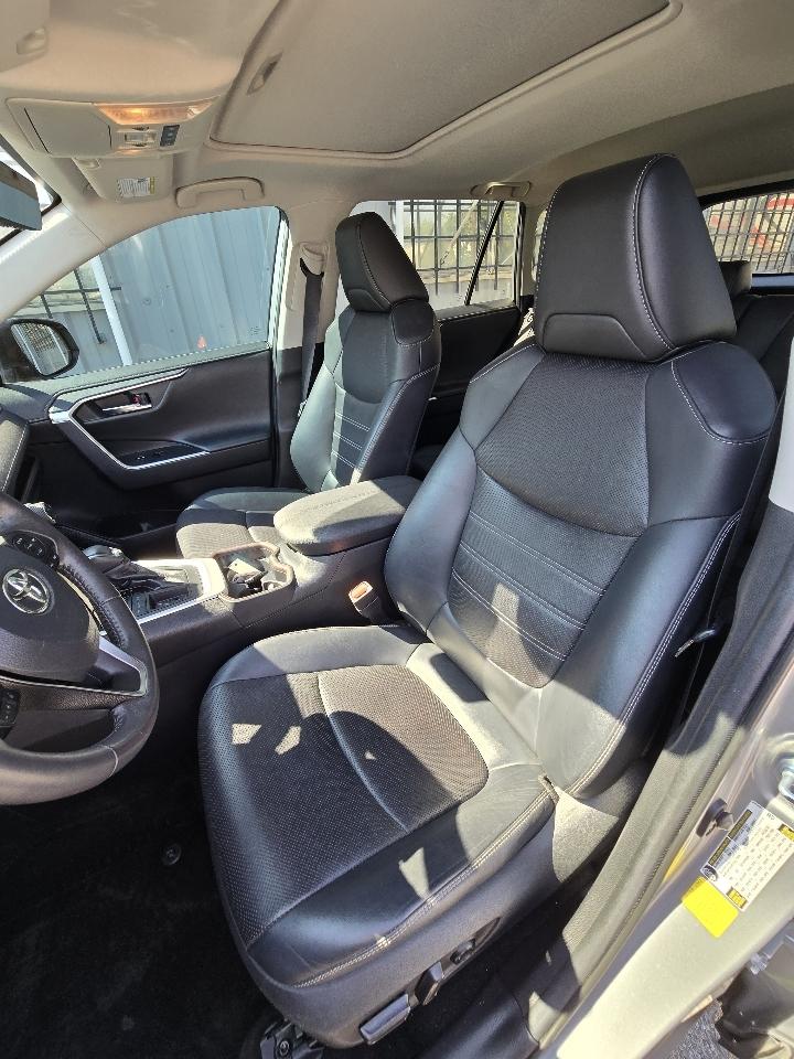 Toyota RAV4 Limited FWD (Natl) 2020