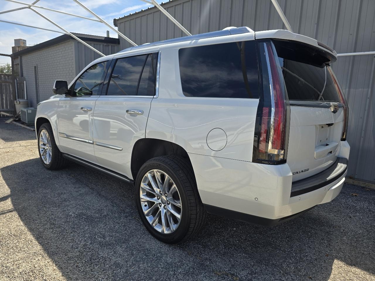 Cadillac Escalade 2WD 4dr Premium Luxury 2020