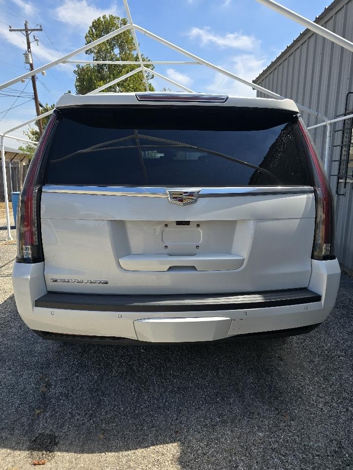Cadillac Escalade 2WD 4dr Premium Luxury 2020