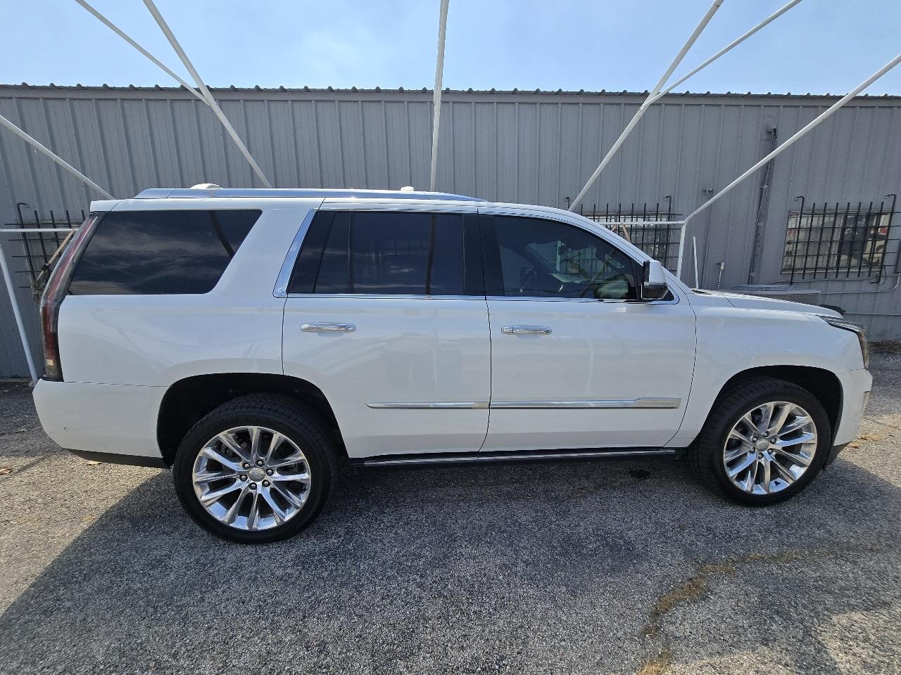 Cadillac Escalade 2WD 4dr Premium Luxury 2020
