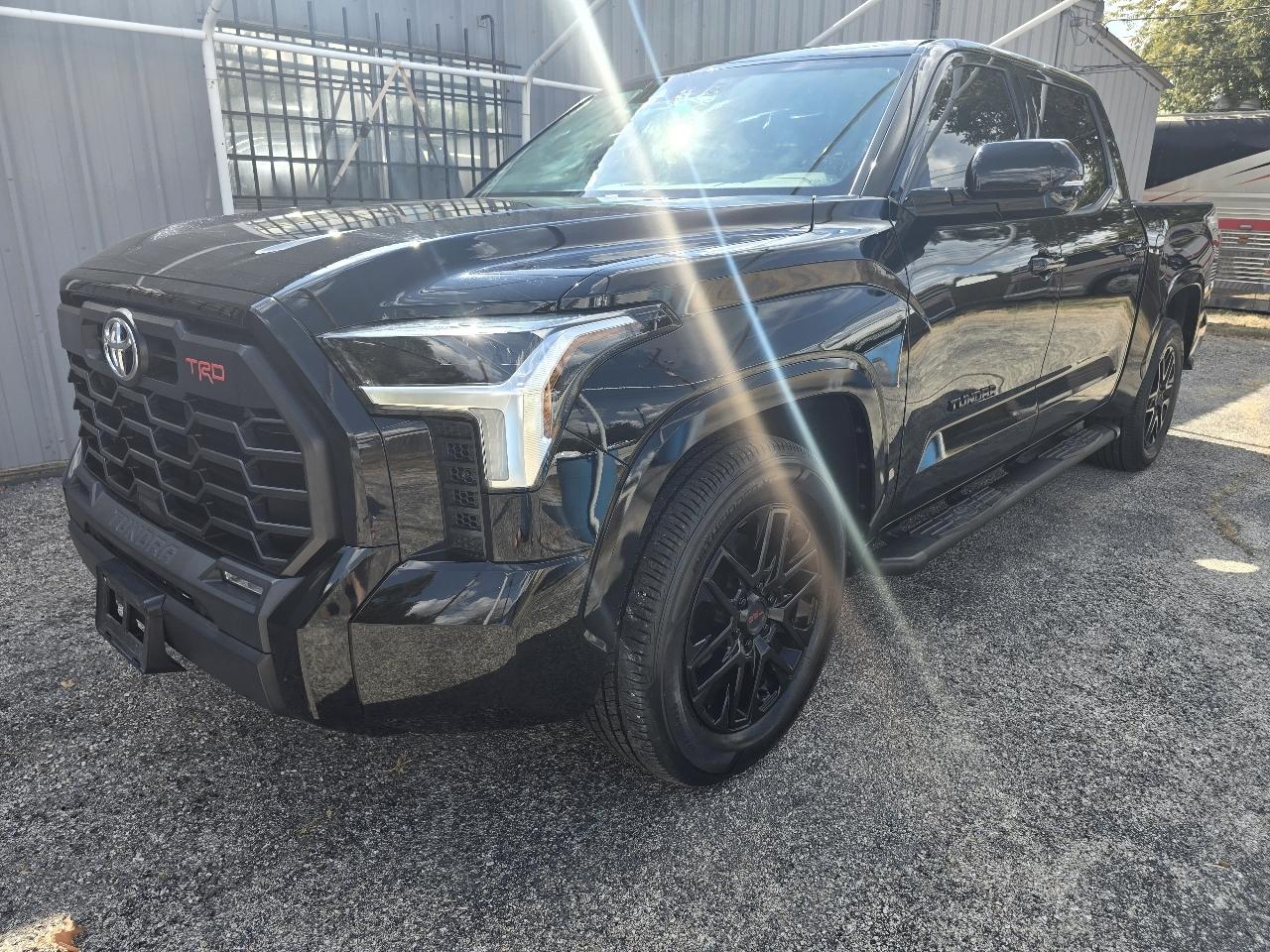 Toyota Tundra 2WD SR5 CrewMax 5.5' Bed (Natl) 2023