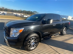 2021 Nissan Titan 