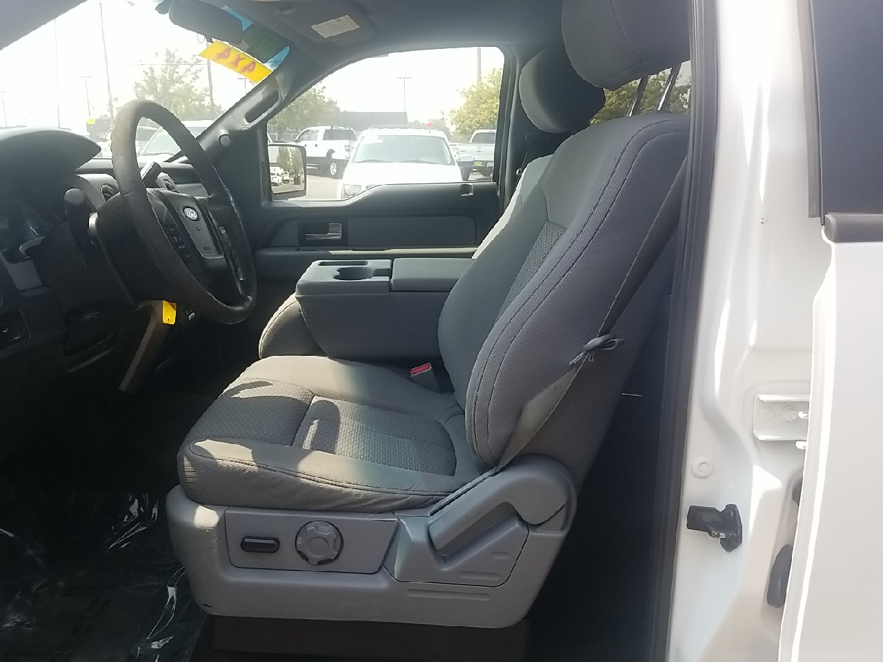 Ford F-150 4WD SuperCrew 145" XLT 2014