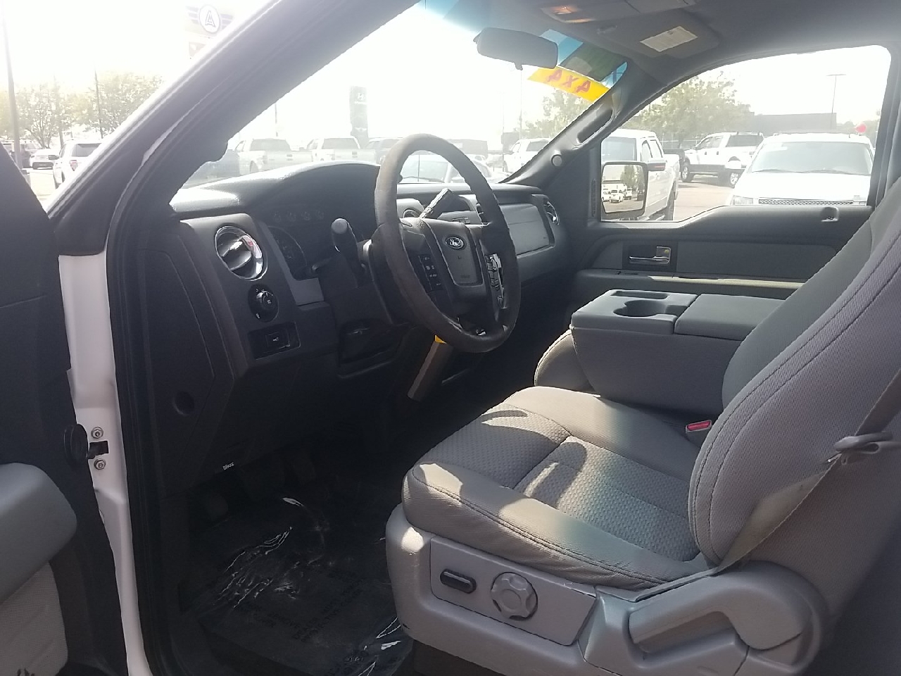Ford F-150 4WD SuperCrew 145" XLT 2014