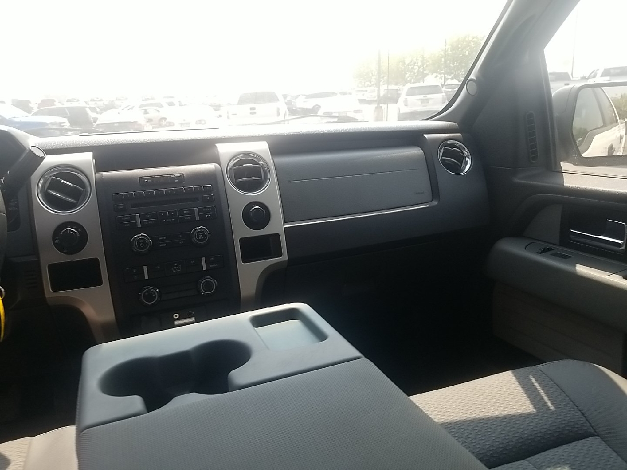 Ford F-150 4WD SuperCrew 145" XLT 2014