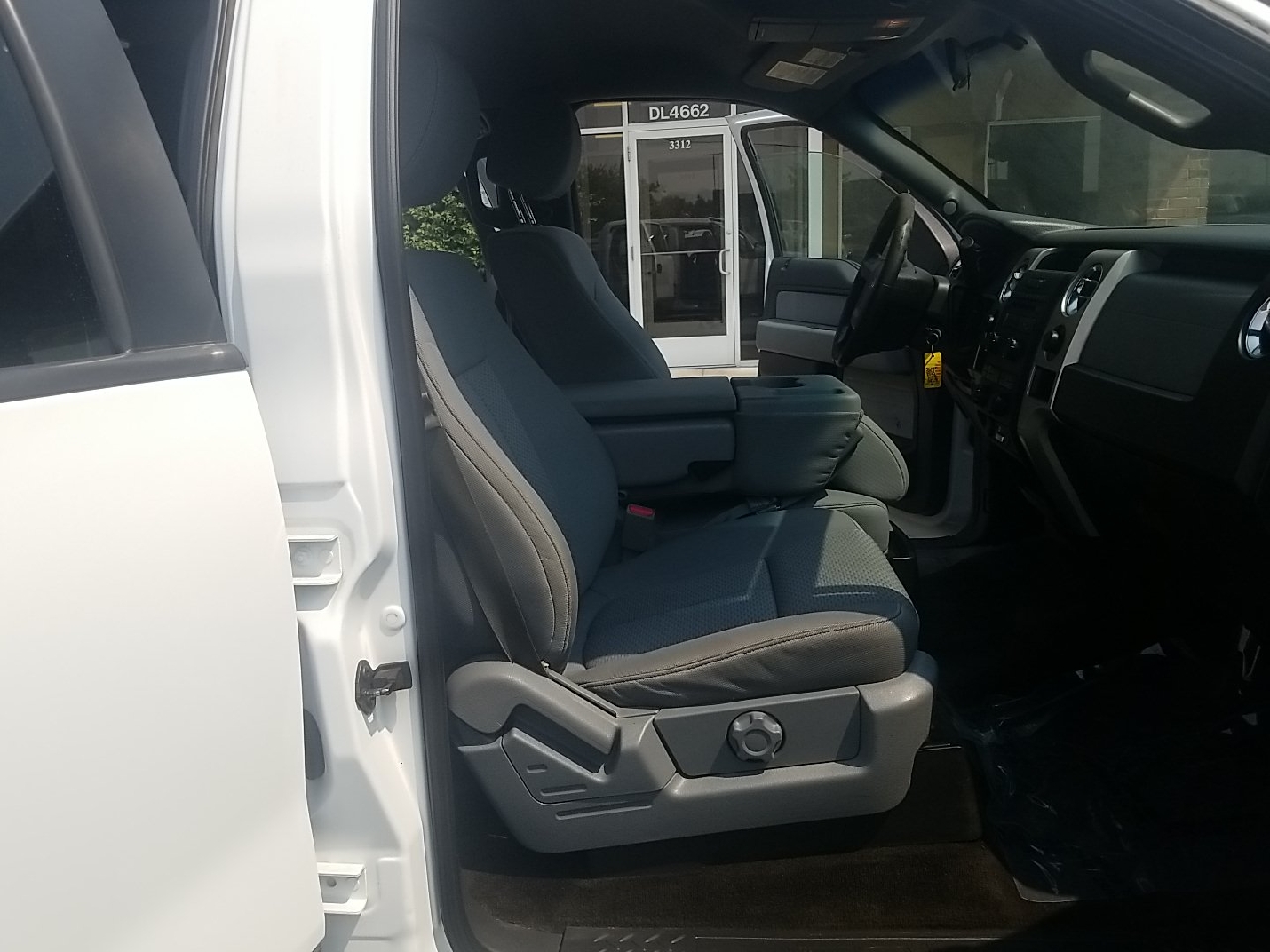 Ford F-150 4WD SuperCrew 145" XLT 2014