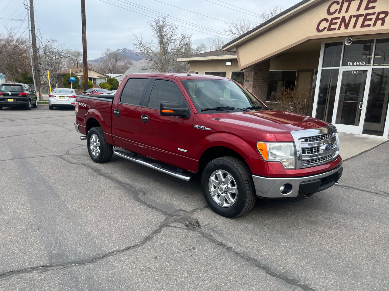 2013 Ford F-150 4WD SuperCrew 157" XLT