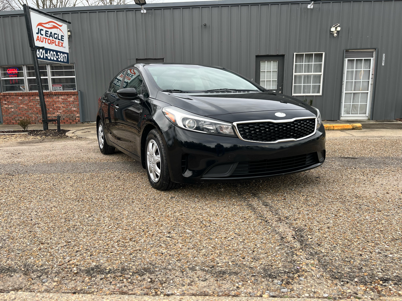 2017 Kia Forte LX 6A
