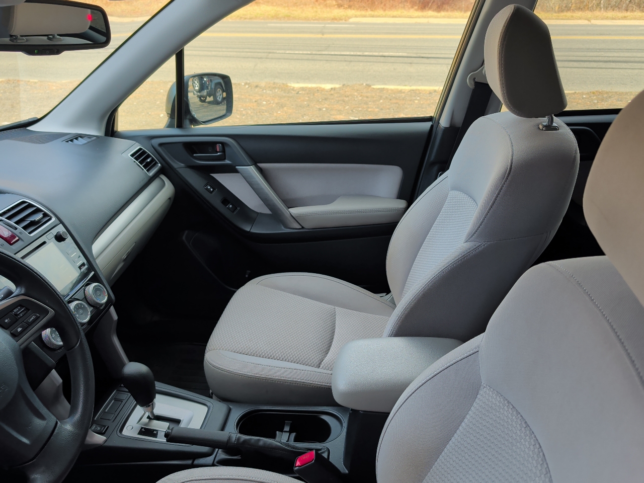 Subaru Forester 2.5i Premium PZEV CVT 2016