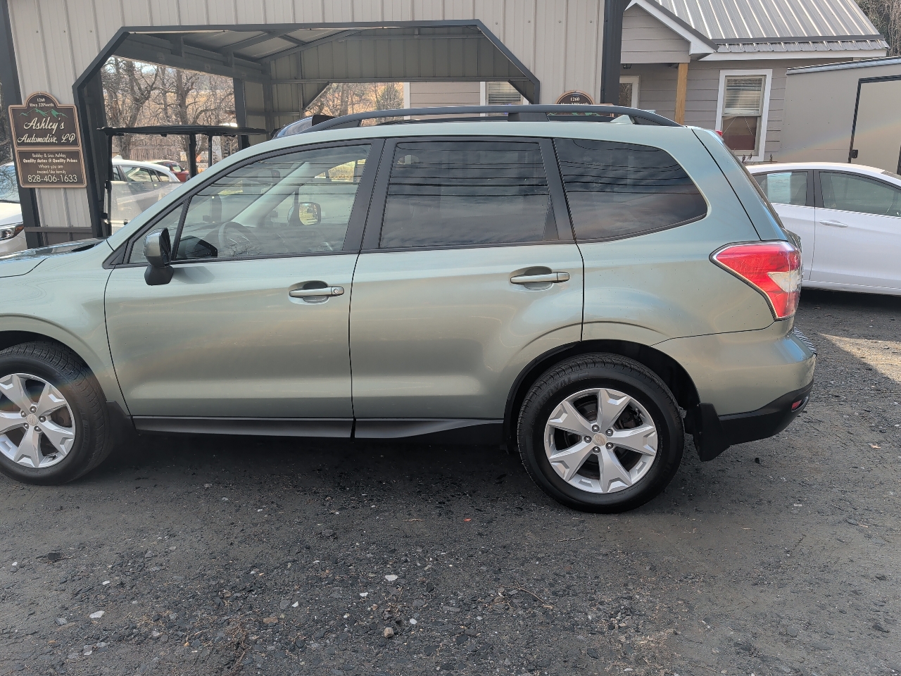 Subaru Forester 2.5i Premium PZEV CVT 2016