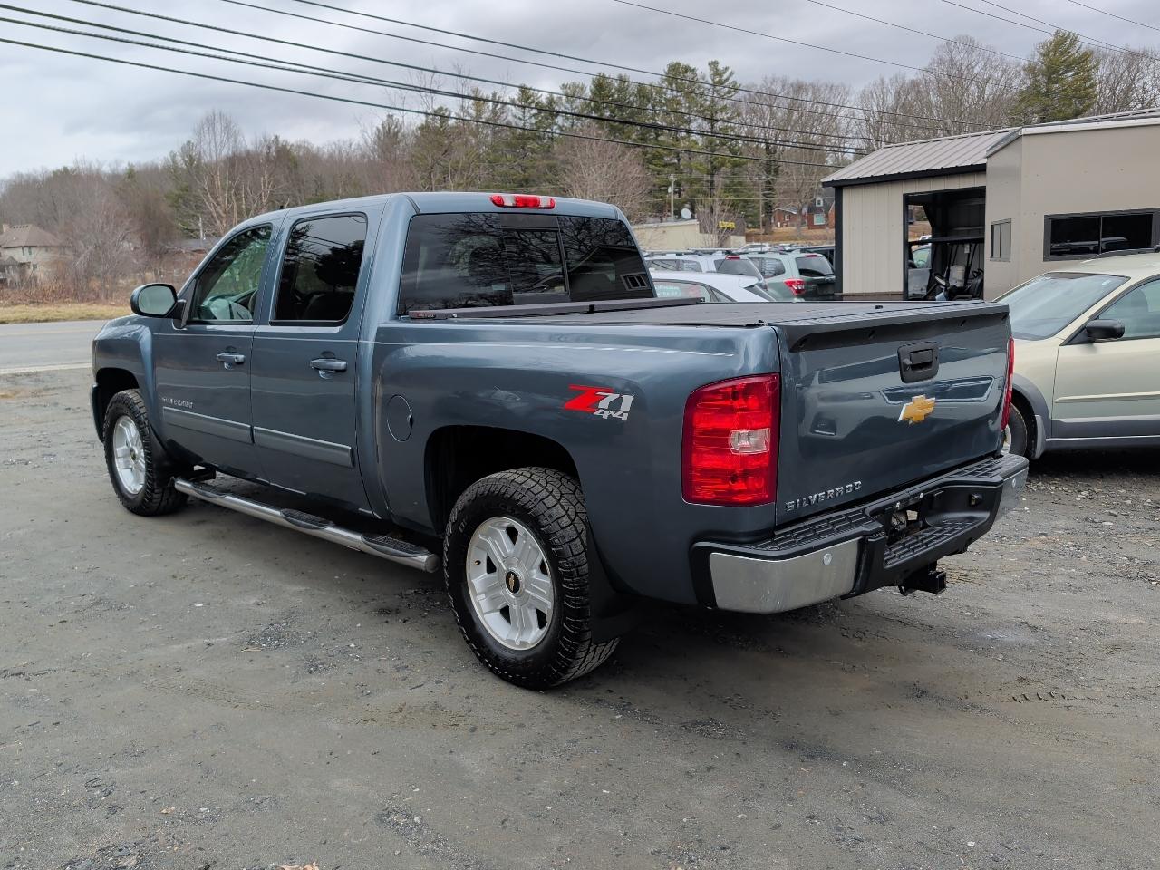 Chevrolet Trucks Pickup  2012