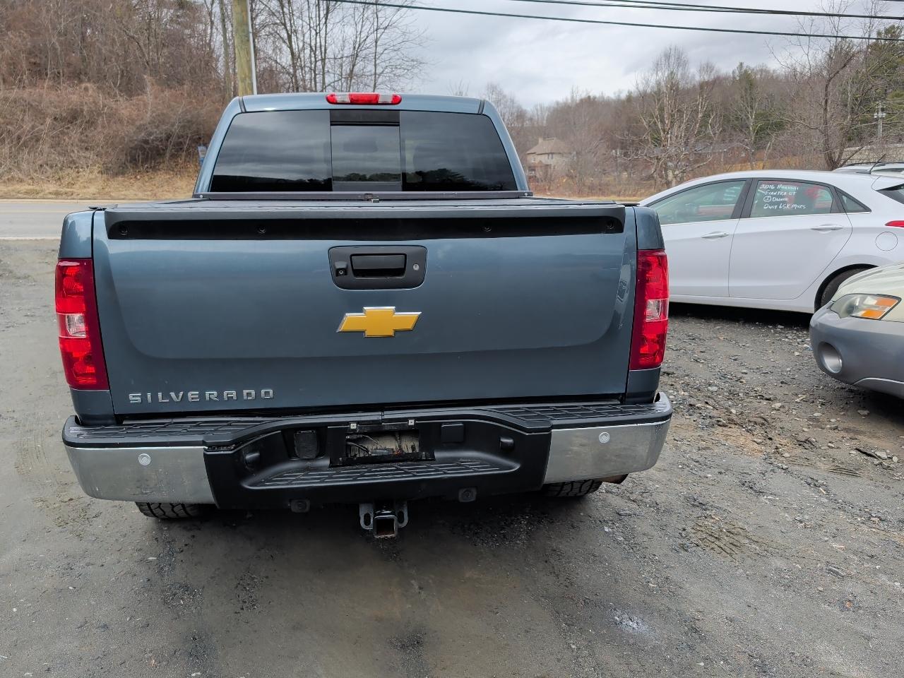 Chevrolet Trucks Pickup  2012