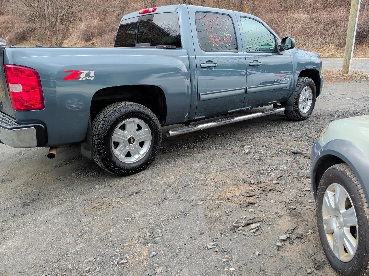 Chevrolet Trucks Pickup  2012