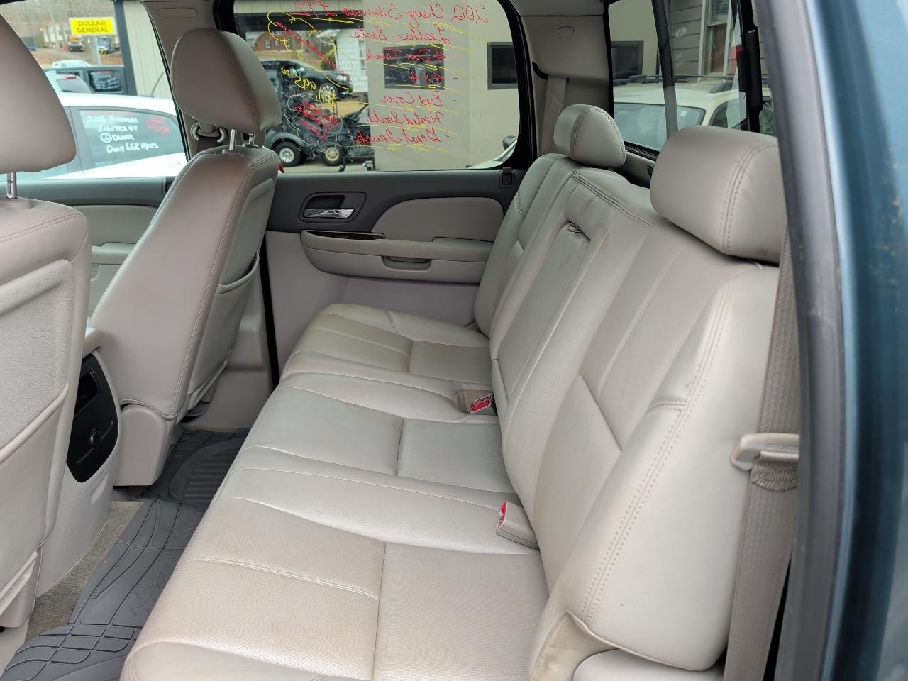 Chevrolet Trucks Pickup  2012