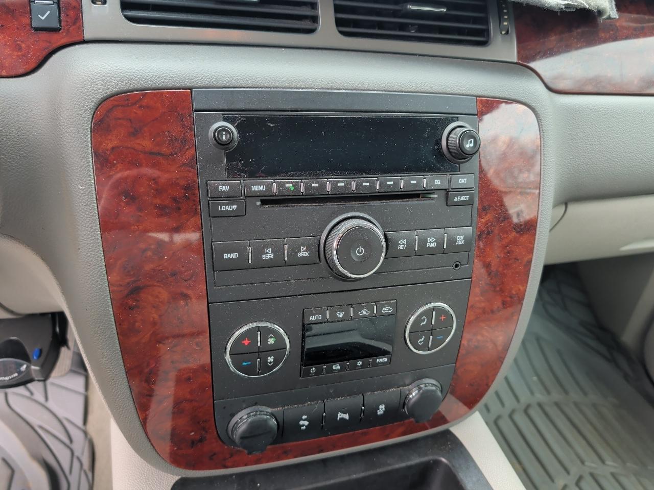 Chevrolet Trucks Pickup  2012