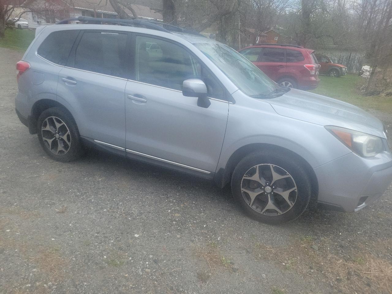 Subaru Forester 2.0XT Touring 2015
