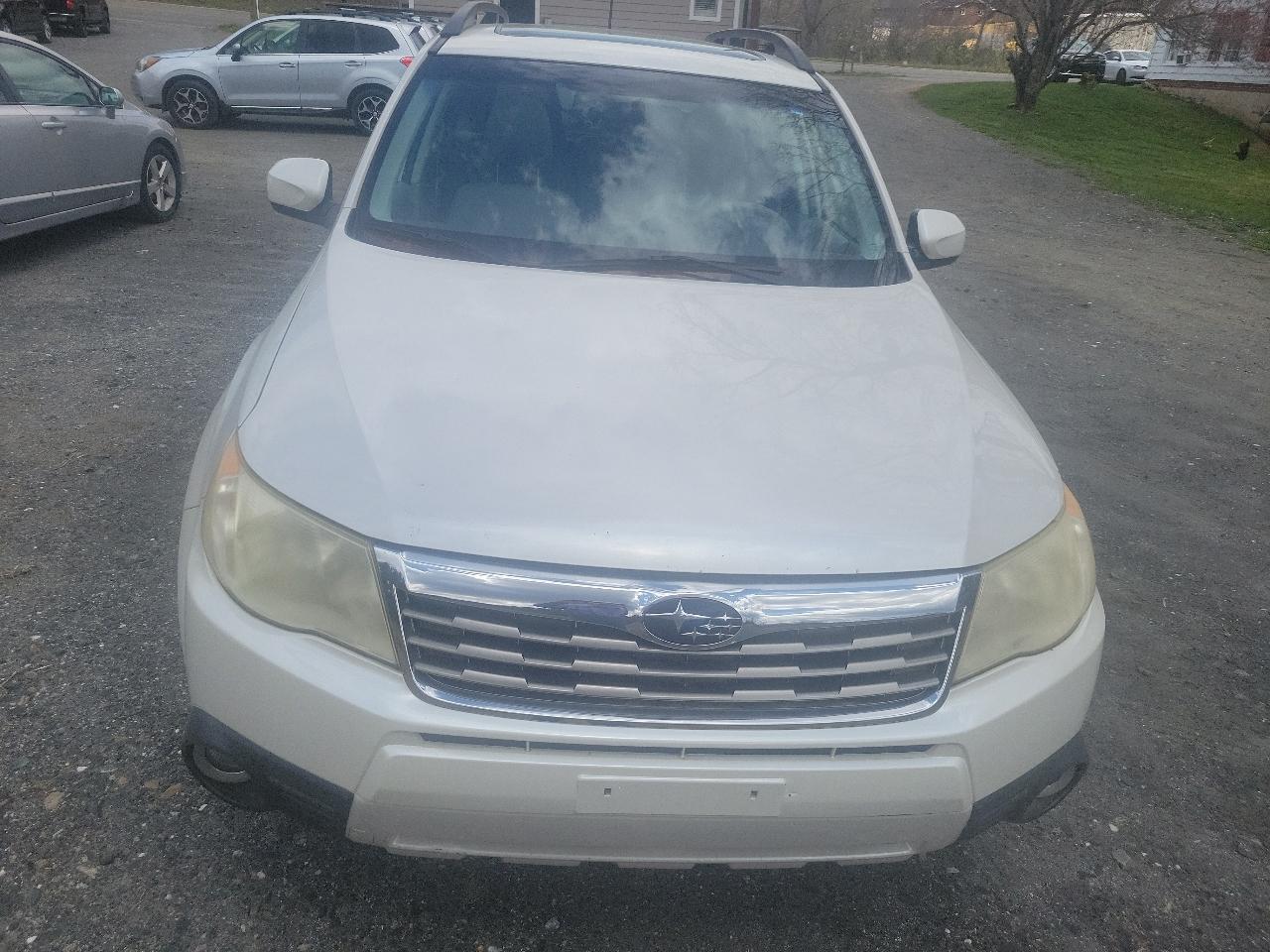 Subaru Forester 2.5X Limited 2010