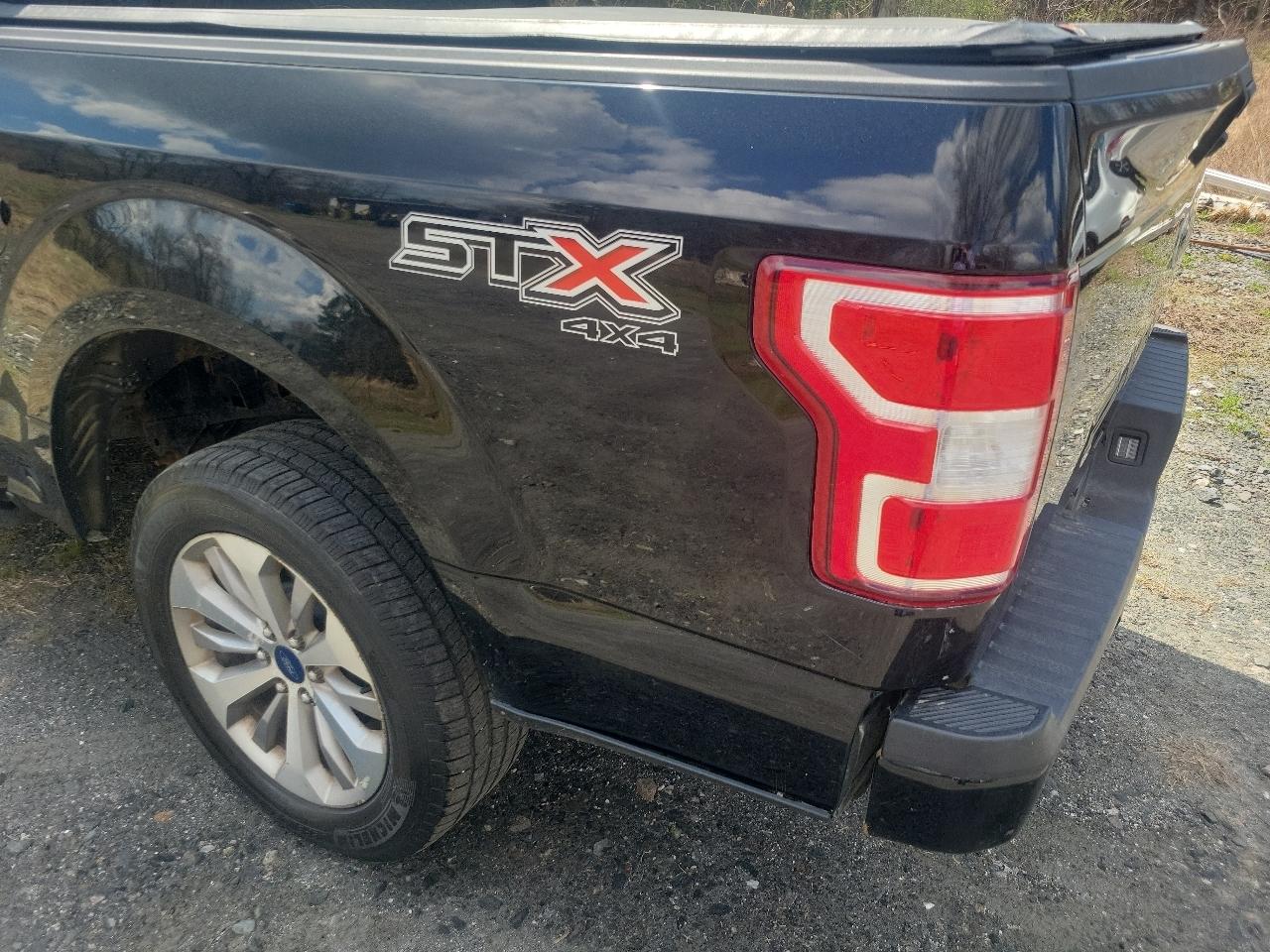 Ford F-150 4WD SuperCab 145" STX 2018