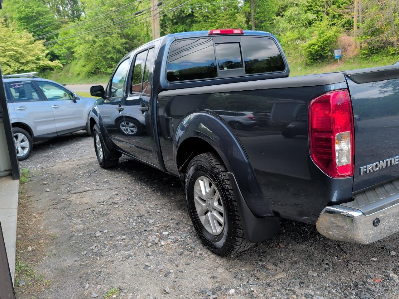 Nissan Frontier 2017.5 Crew Cab 4x4 SL Auto 2014