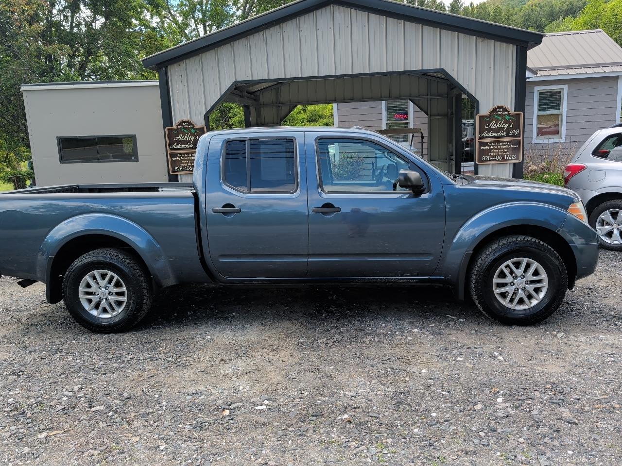 Nissan Frontier 2017.5 Crew Cab 4x4 SL Auto 2014
