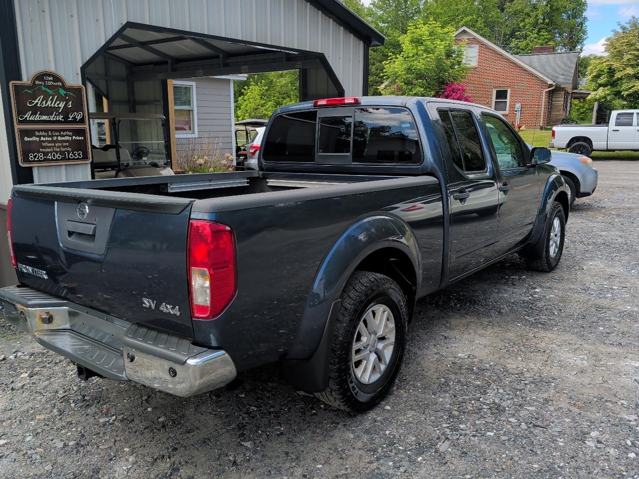 Nissan Frontier 2017.5 Crew Cab 4x4 SL Auto 2014