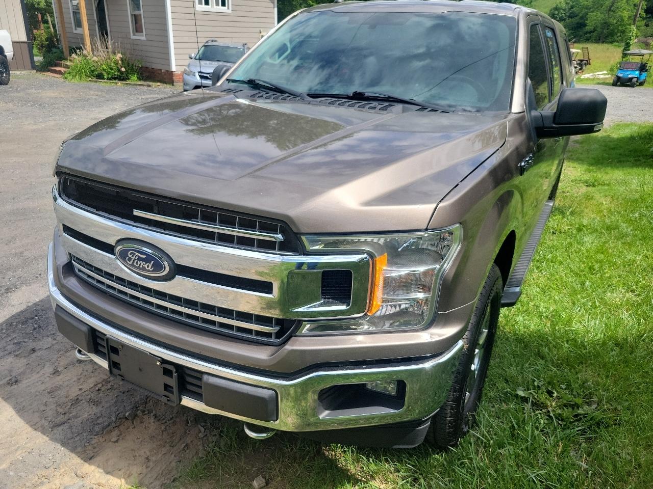 Ford F-150 4WD SuperCab 133" XLT 2018