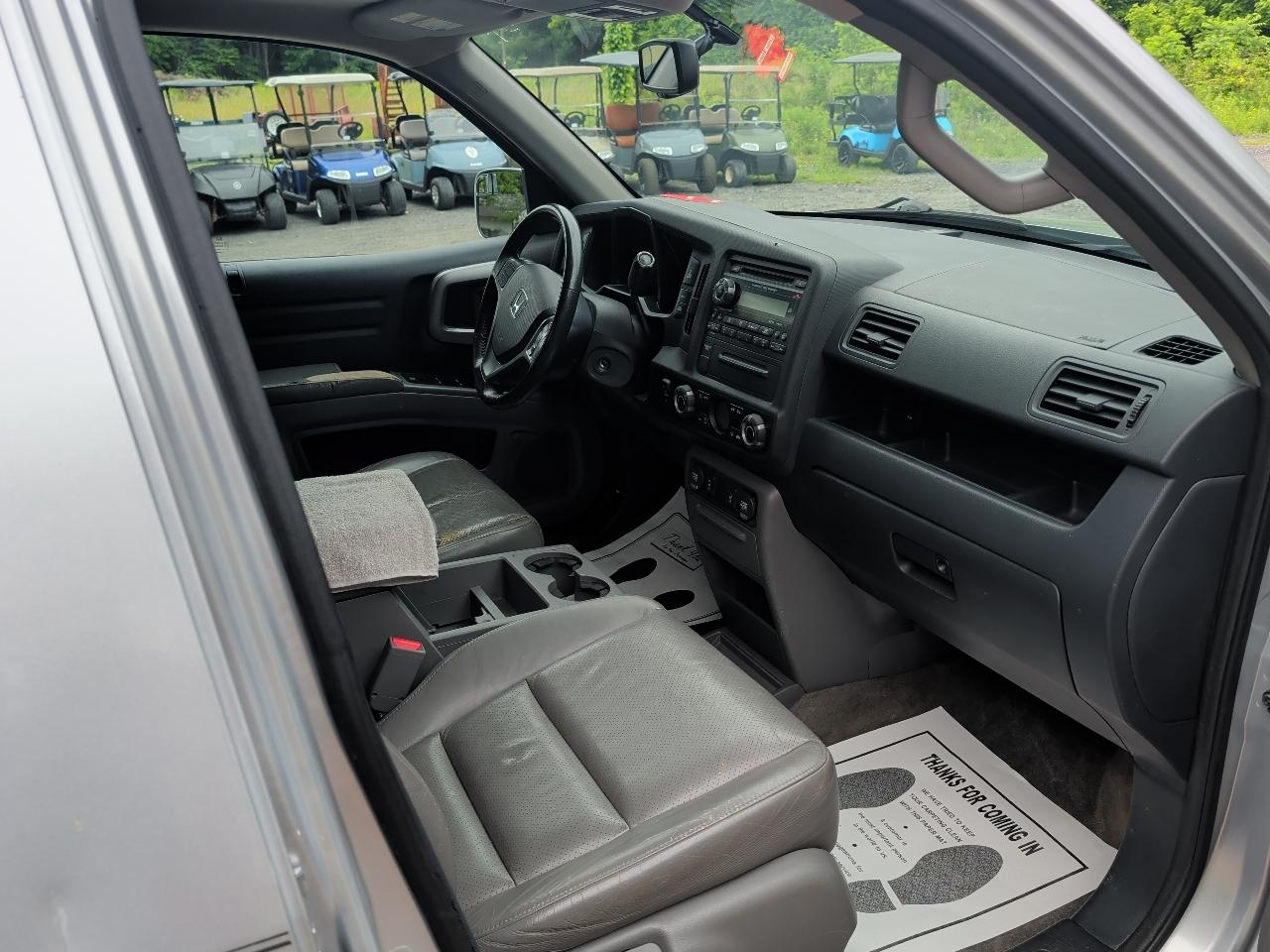 Honda Ridgeline RTL w/ Leather and Navigation 2013