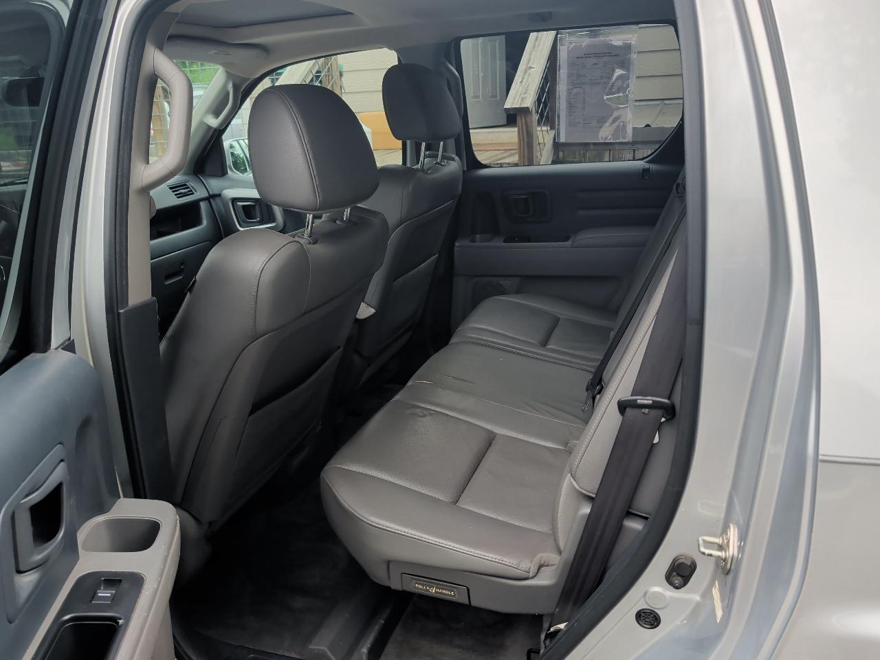 Honda Ridgeline RTL w/ Leather and Navigation 2013