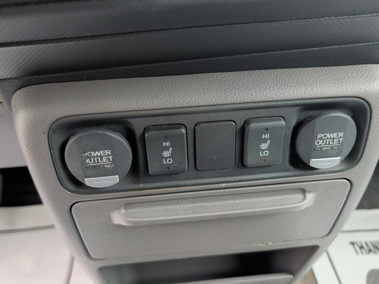 Honda Ridgeline RTL w/ Leather and Navigation 2013