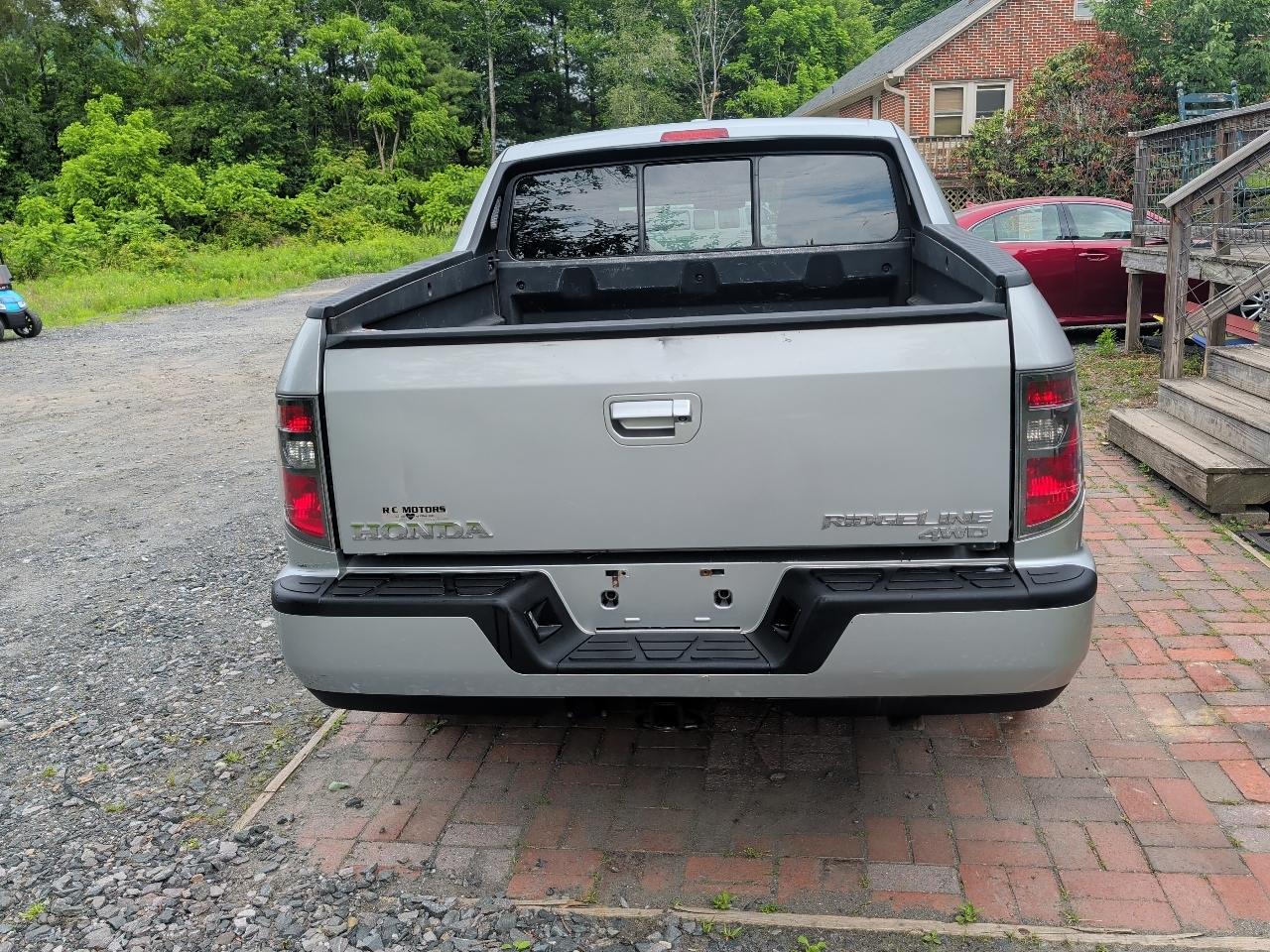 Honda Ridgeline RTL w/ Leather and Navigation 2013