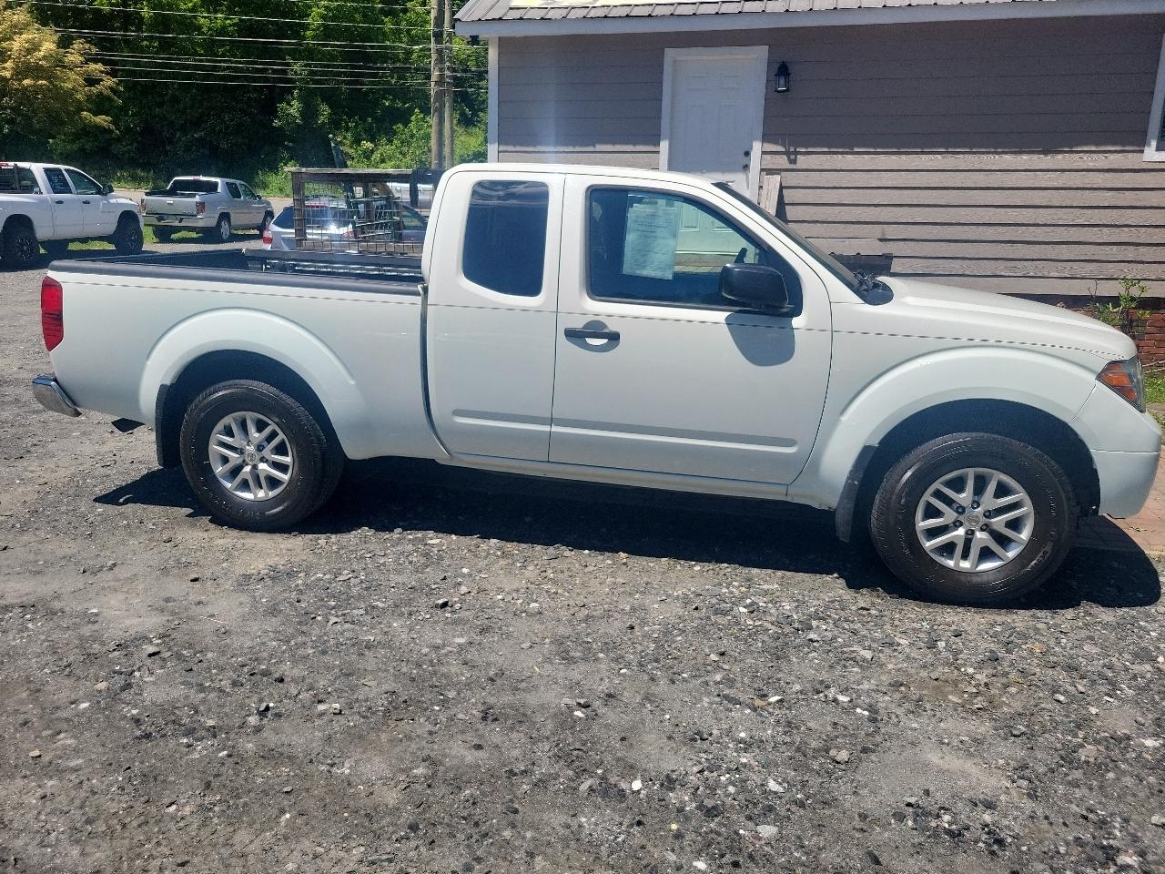Nissan Frontier PRO-4X King Cab 5AT 4WD 2019