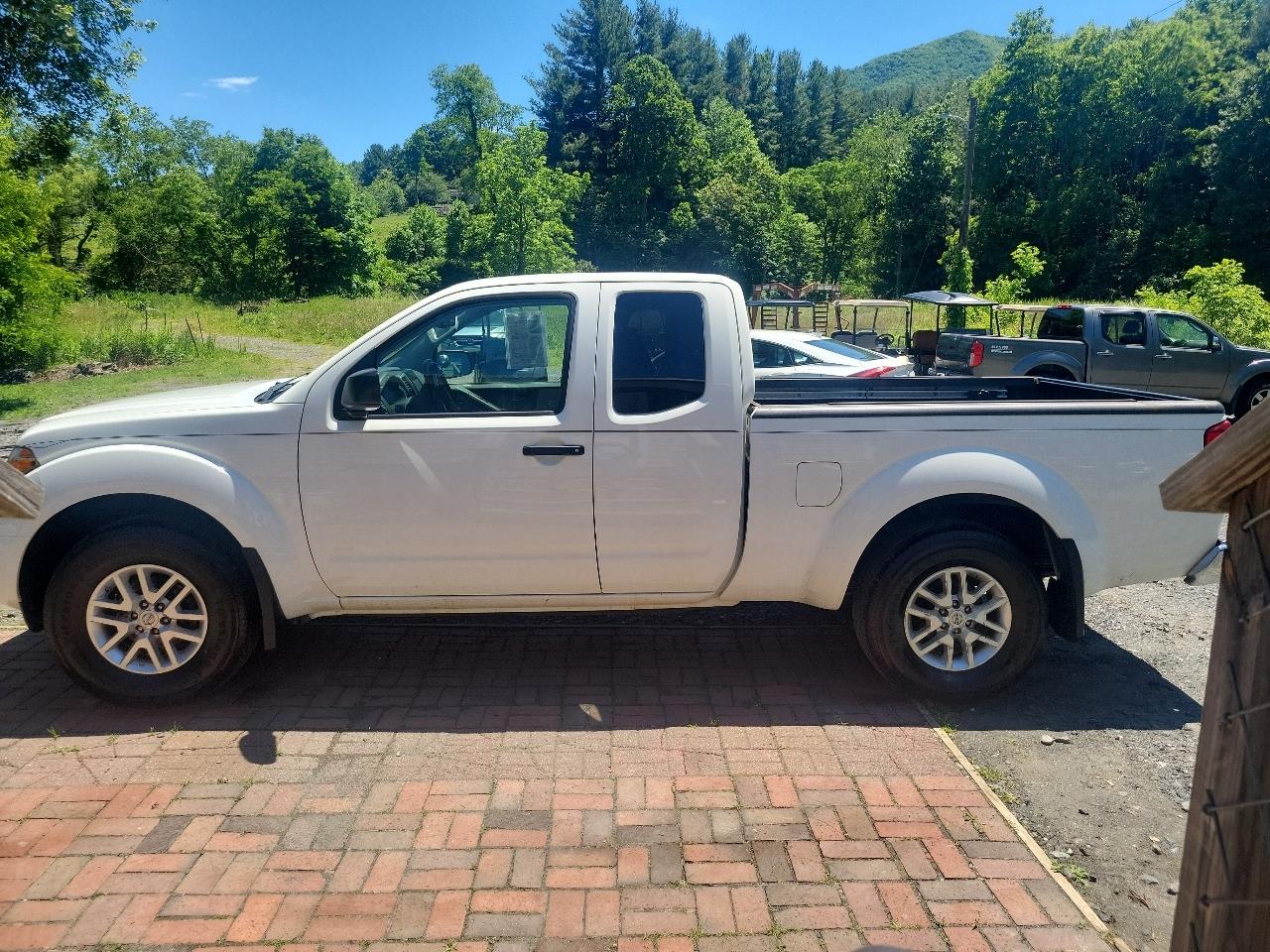 Nissan Frontier PRO-4X King Cab 5AT 4WD 2019