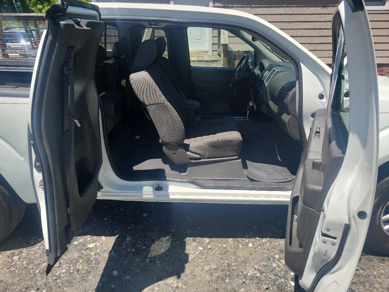 Nissan Frontier PRO-4X King Cab 5AT 4WD 2019