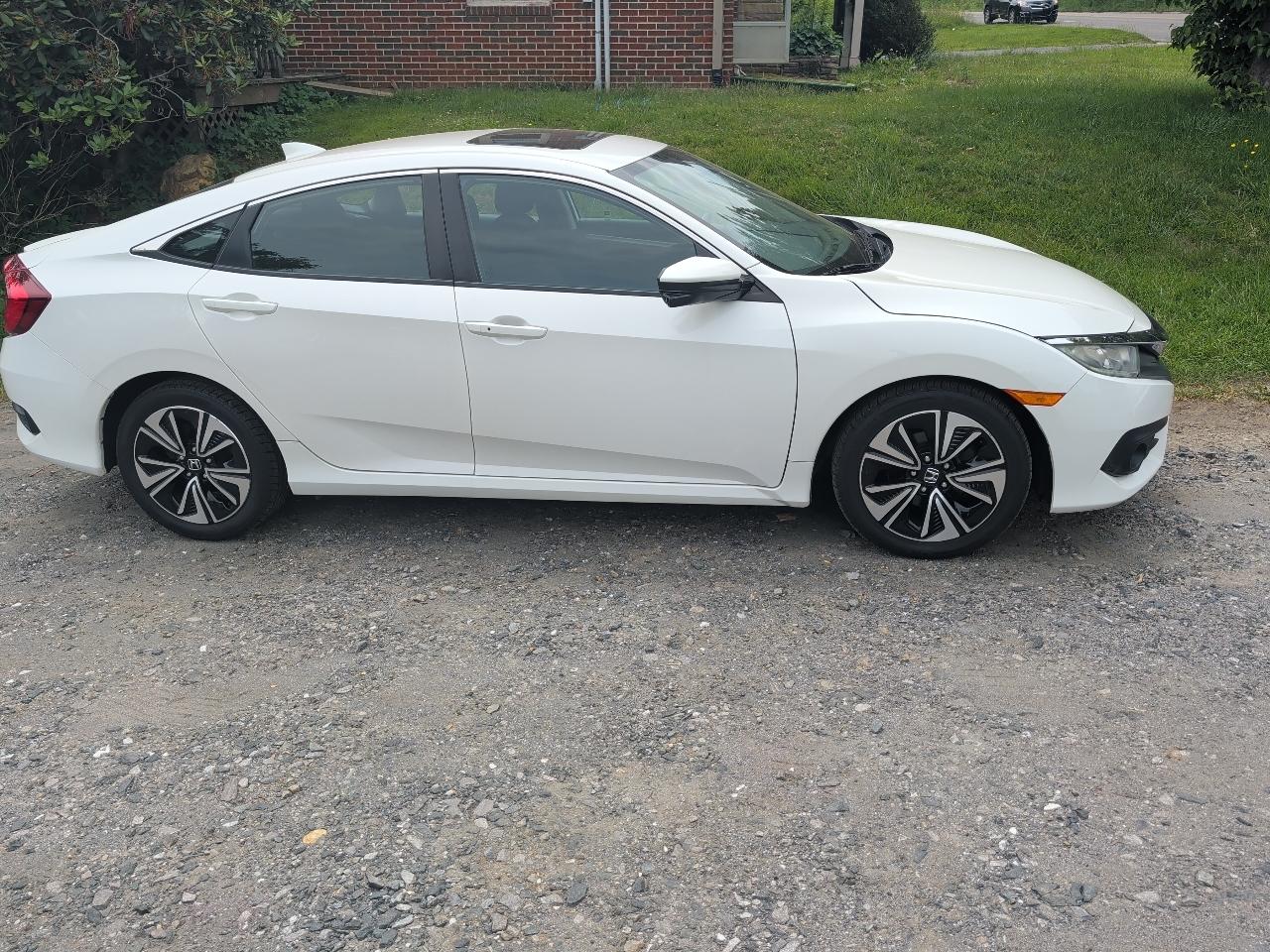 Honda Civic EX-T Sedan 6M 2017