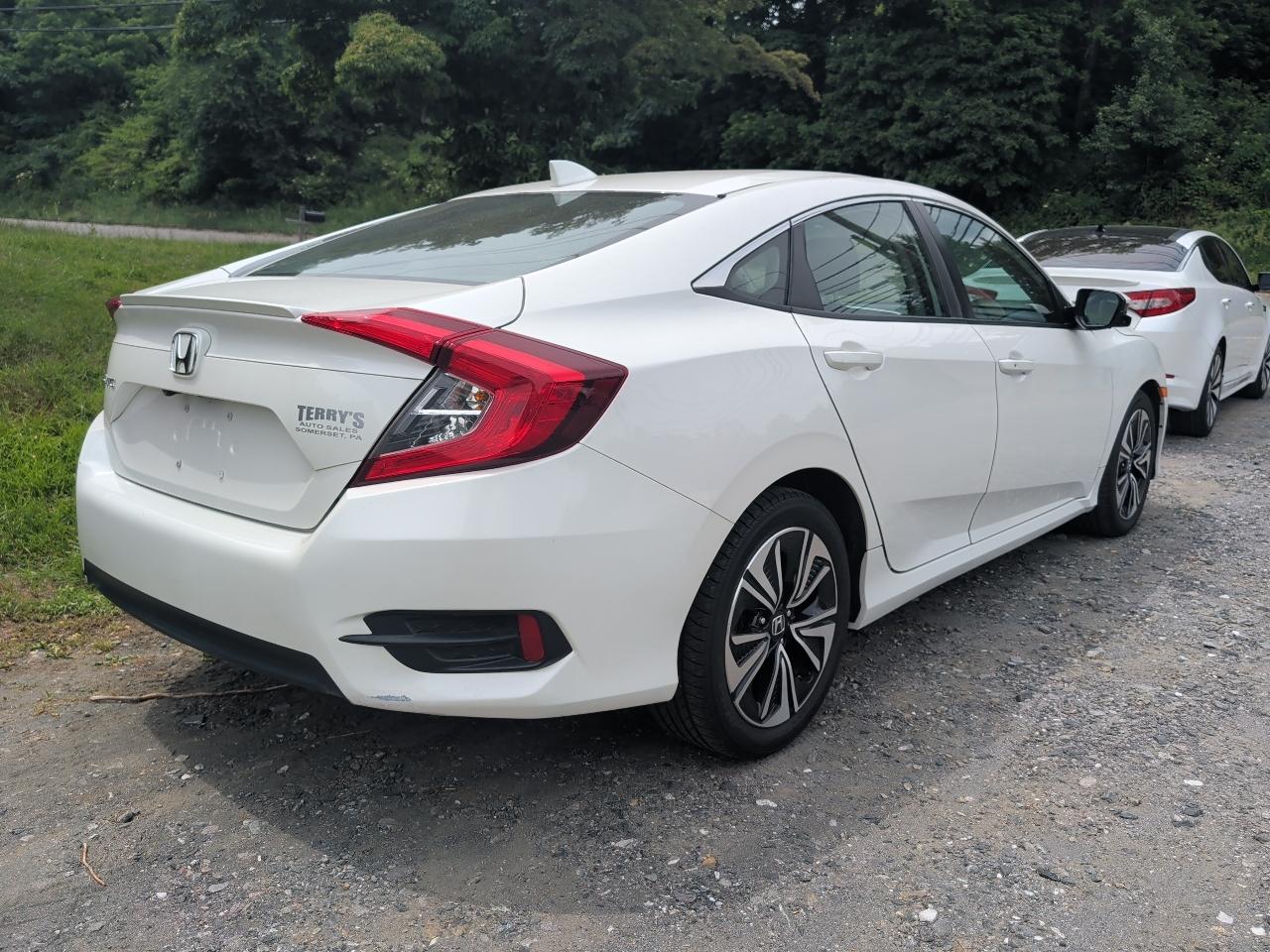Honda Civic EX-T Sedan 6M 2017