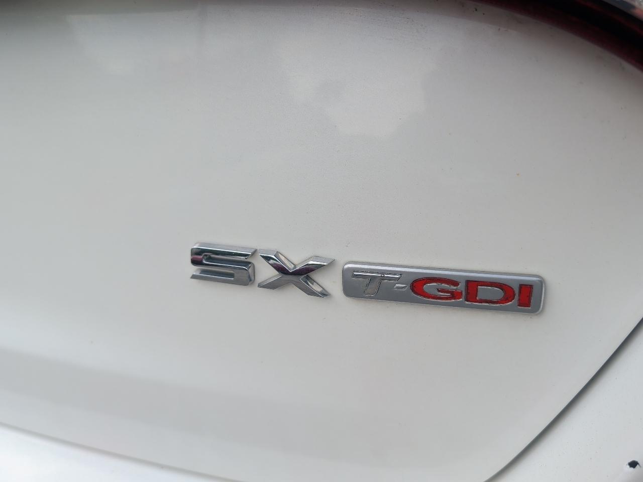 Kia Optima SX Turbo 4D Sedan 2011