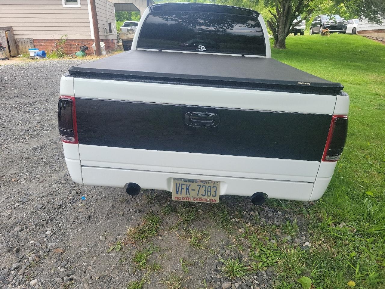 Dodge Dakota Quad Cab 2WD 2001